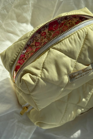 حقيبة تجميل "حلوى الليمون"