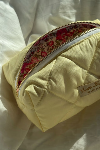 حقيبة تجميل "حلوى الليمون"