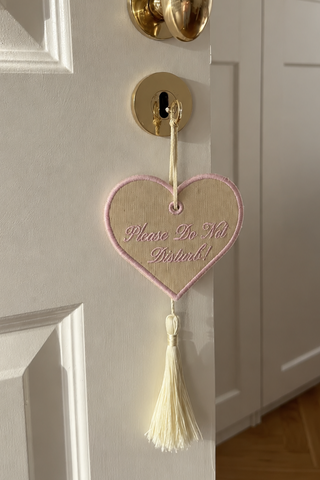 PLEASE DO NOT DISTURB! CHARM