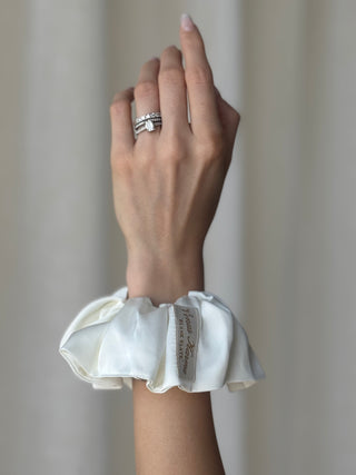 BRIDAL SCRUNCHIE