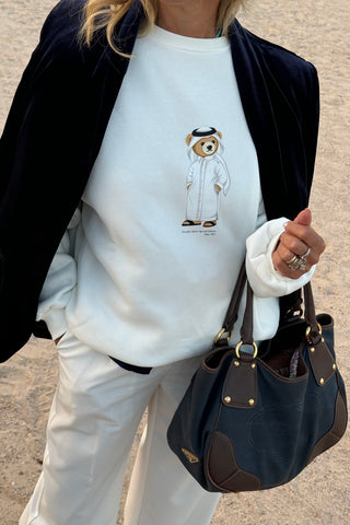 "QATAR ICONIC BEAR" WHITE SWEATSHIRT