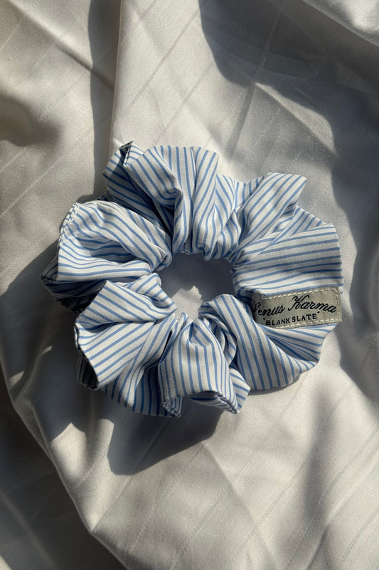 “EMILIA" SCRUNCHIE