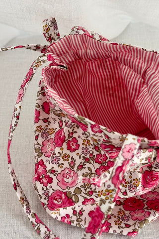 BABY ROSE GIVEAWAY POUCH