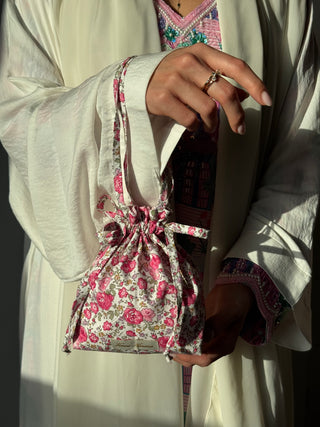 BABY ROSE GIVEAWAY POUCH