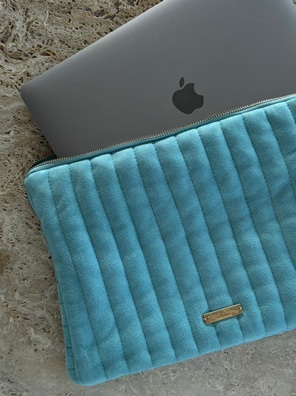 “AQUAMARINE" SUEDE LAPTOP CASE