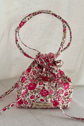 BABY ROSE GIVEAWAY POUCH