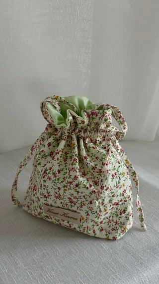 ZUHOOR GIVEAWAY POUCH