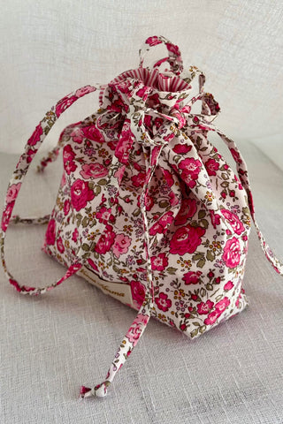 BABY ROSE GIVEAWAY POUCH