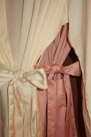 BLUSH SILKY ROBE