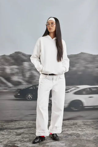 WHITE HOODIE Venus Karma
