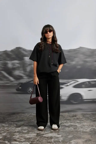 BLACK OVERSIZED T-SHIRT Venus Karma