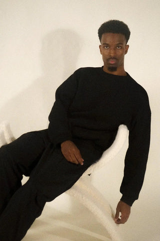 BLACK SWEATSHIRT Venus Karma