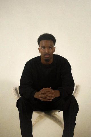 BLACK SWEATSHIRT Venus Karma