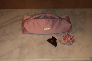 BLUSH SILKY HAIR TOOL POUCH Venus Karma