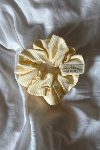BUTTER BABY SCRUNCHIE Venus Karma