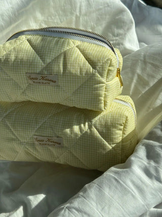 BUTTERCUP BEAUTY POUCH Venus Karma