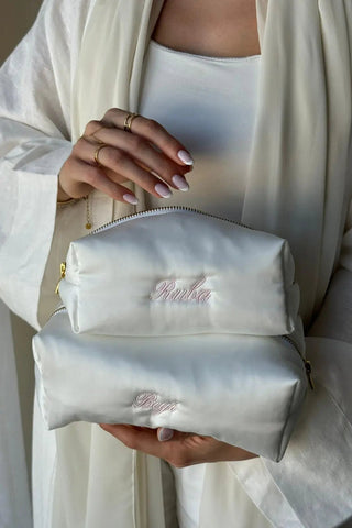 IVORY SILKY BEAUTY POUCH Venus Karma