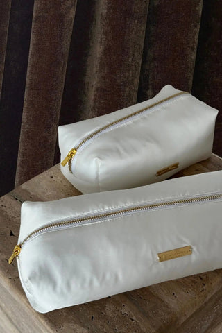 IVORY SILKY HAIR TOOL POUCH Venus Karma