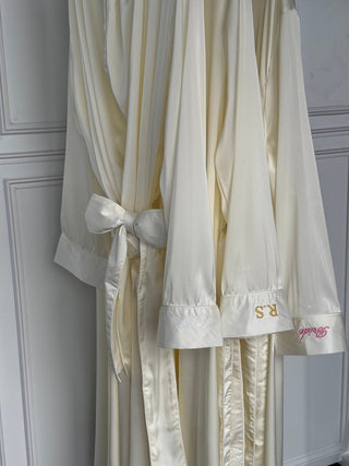 IVORY SILKY ROBE - Venus Karma