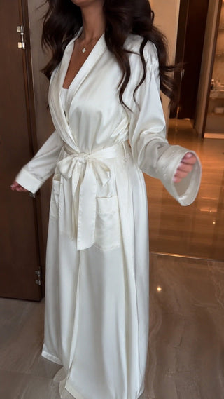 IVORY SILKY ROBE - Venus Karma