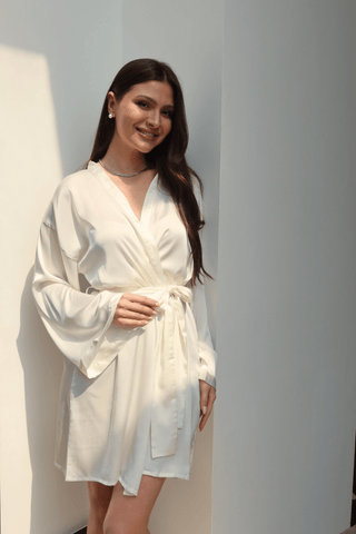 Ivory short kimono robe in silky satin by Venus Karma