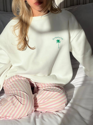 "THE MATCHA CLUB" WHITE SWEATSHIRT Venus Karma