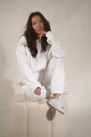 WHITE SWEATSHIRT Venus Karma