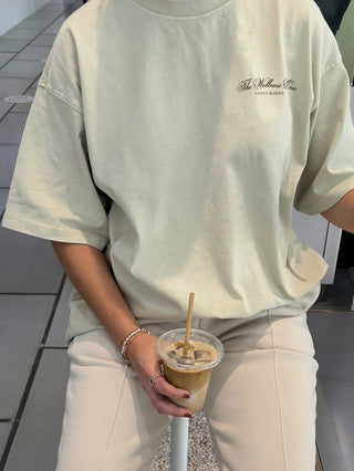 "THE WELLNESS LIFESTYLE" BEIGE OVERSIZED T-SHIRT Venus Karma